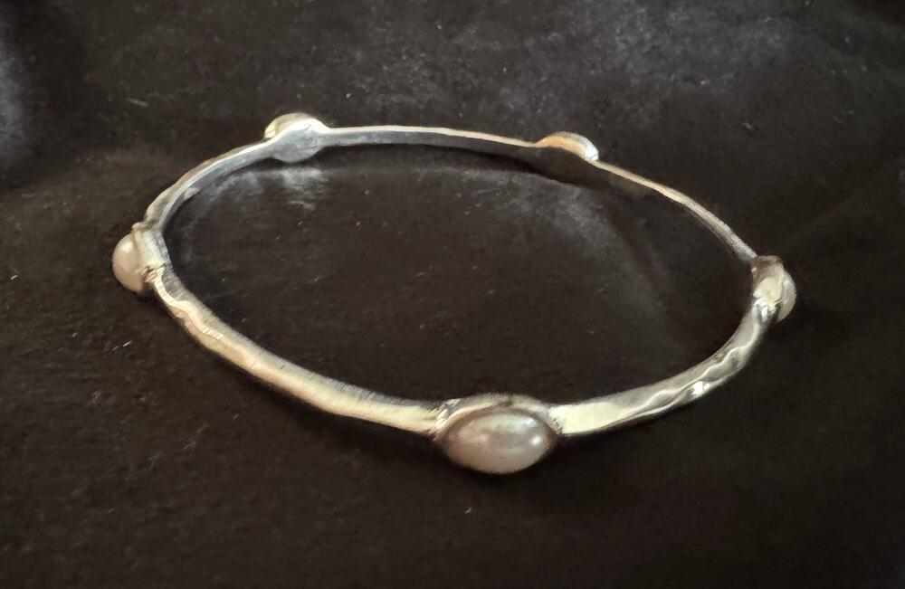 Vintage Silver Tone Bangle Bracelet Faux Pearl Accents B036